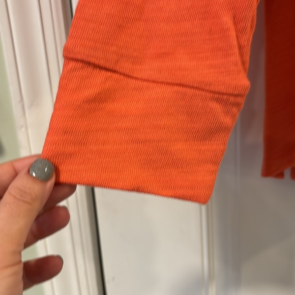 Loft Top - Picture 4 of 7